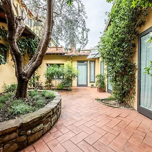 Cortile Santa Monaca Appartement